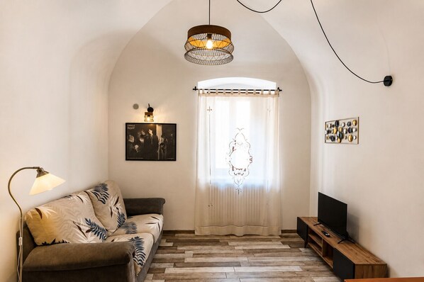 Living area - B&B Interno SG - Two-room apartment in downtown L'Aquila (L'Aquila)