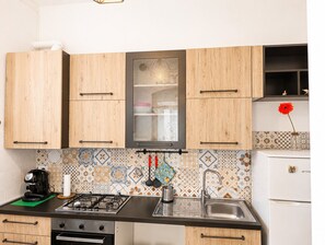 Private kitchen - B&B Interno SG - Two-room apartment in downtown L'Aquila (L'Aquila)