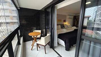 Family Apartment | Blackout drapes, cribs (surcharge), WiFi (free), bed sheets