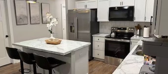 Highline at West 3rd | Upper Level Unit# 200