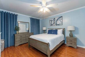 2 bedrooms, iron/ironing board, WiFi, bed sheets - Modern Furnished Stay Near River Ranch WiFi (Lafayette)