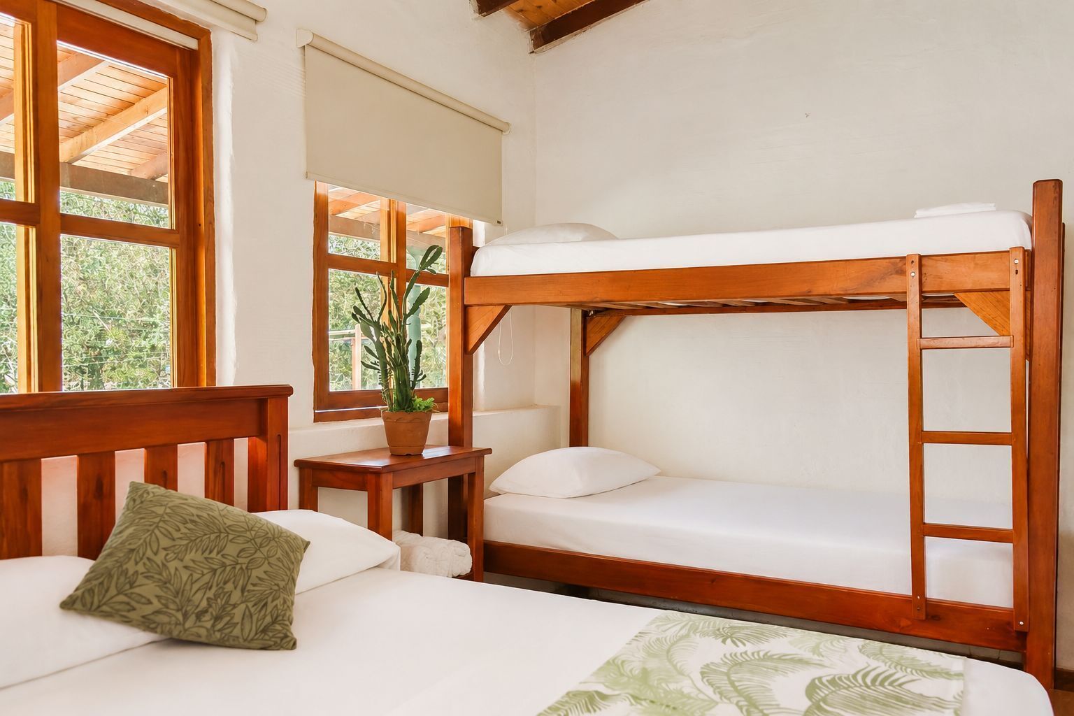Chambre Quadruple Classique | Wi-Fi gratuit, draps fournis
