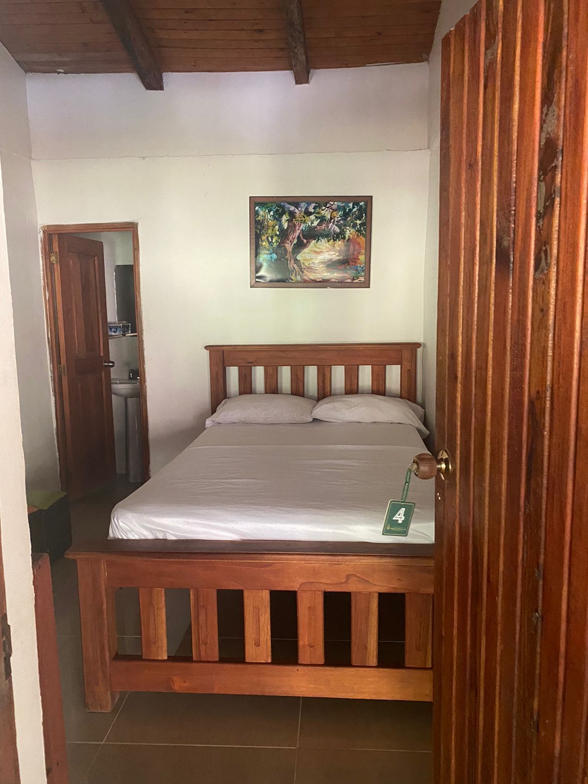 Wifi gratis y ropa de cama 