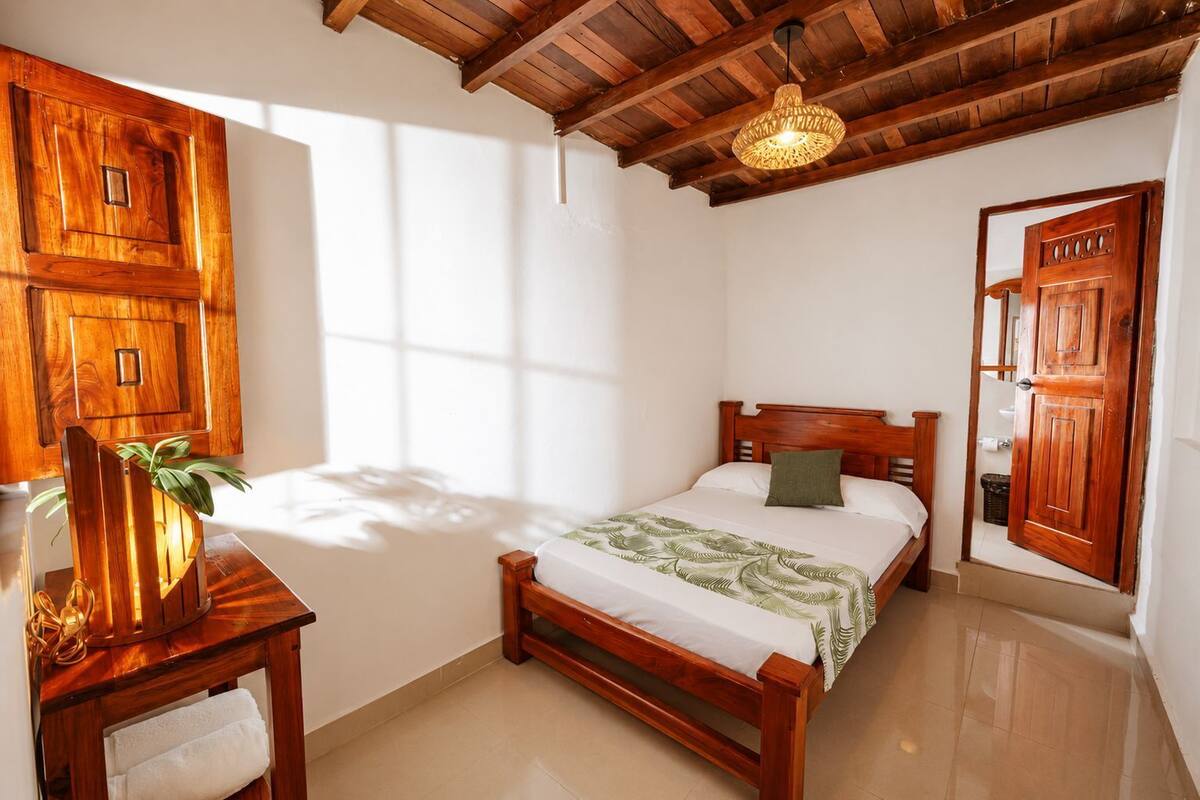 Economy Double Room, Garden View | Free WiFi, bed sheets
