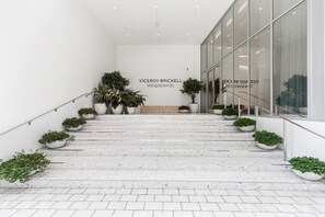 Interior - Viceroy Brickell Luxury Sky Residence
Sky view 34th floor! (Miami)