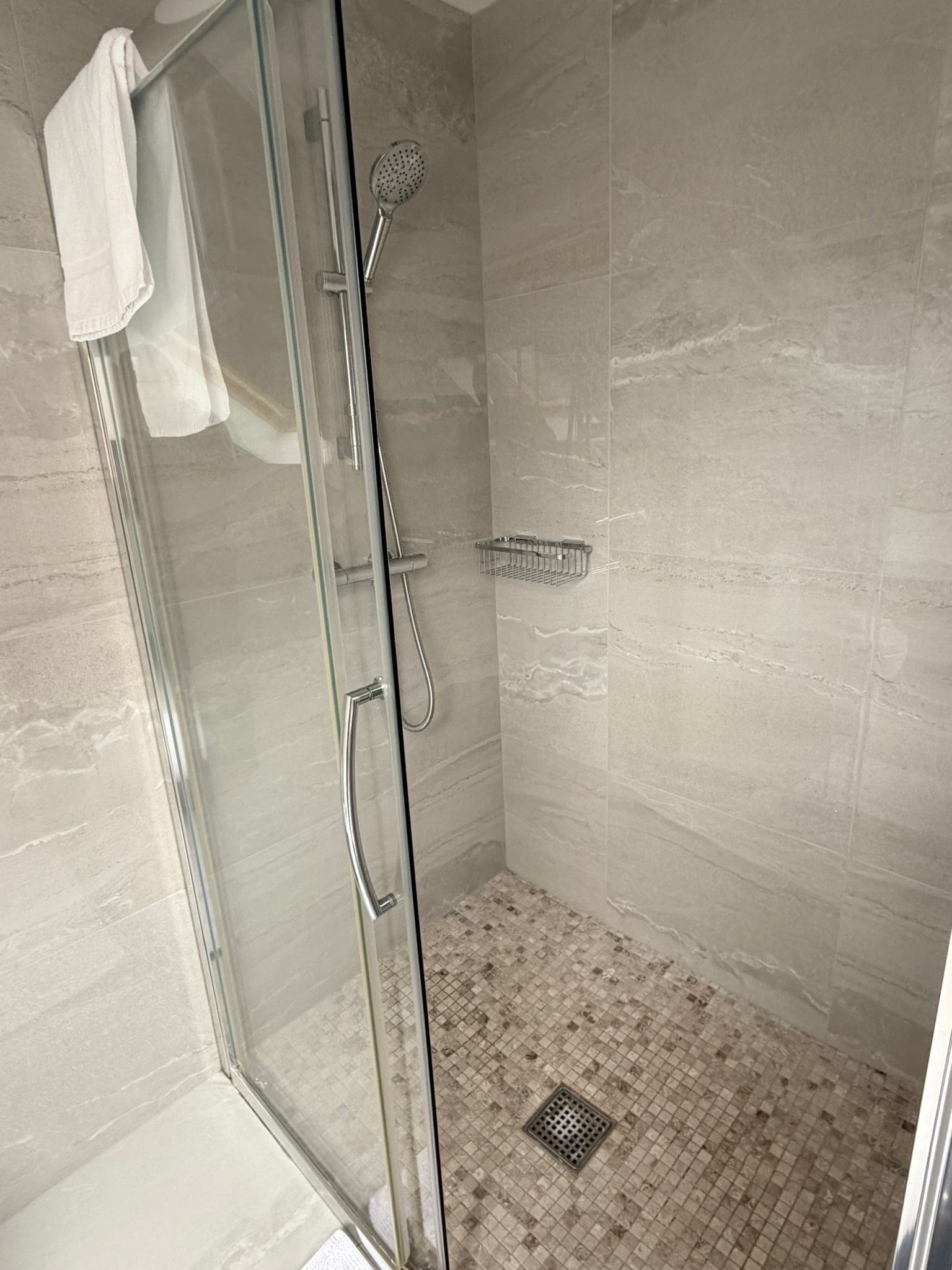 Deluxe Double Room, Garden View | Bathroom