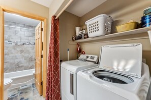 Shower, hair dryer, towels, soap - Summit View Retreat • Walk to Peak 9 & Main St • Garage & Hot Tubs (Breckenridge)