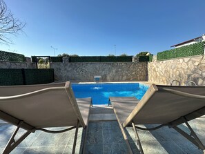Pool - Villa with Private Pool Near the Sea (Aydın)