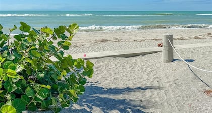 Beachside Retreat with Pool & Private Guest Suite – Walk to the Beach!