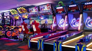 Games room - Orlando Fun Awaits: Spacious 2BR Villa at Orange Lake Resort- River Island (Kissimmee)