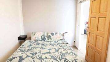 1 chambre, fer et planche Ă repasser, Wi-Fi, draps fournis