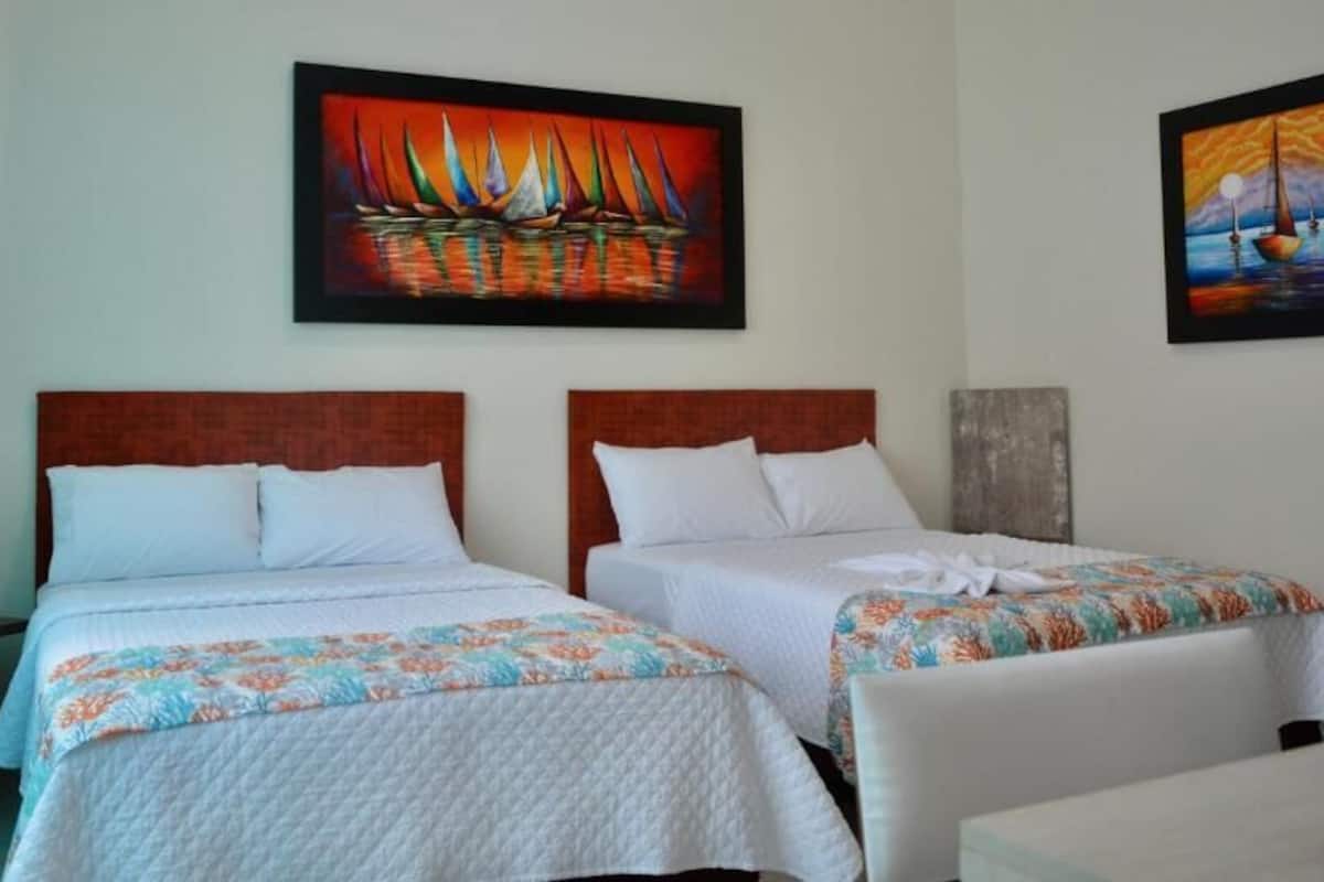 Phòng 2 giường đơn Deluxe, ban công, quang cảnh biển