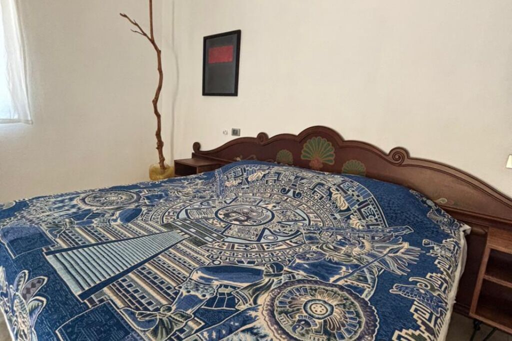 4 bedrooms, internet, bed sheets