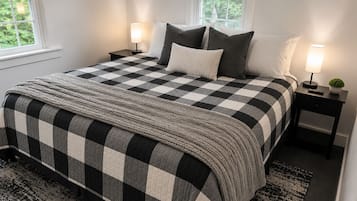 3 chambres, fer et planche à repasser, Wi-Fi, draps fournis