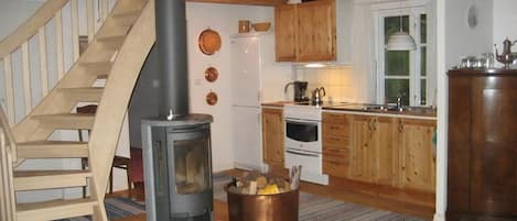 Plaque de cuisson, lave-vaisselle, cafetière/bouilloire