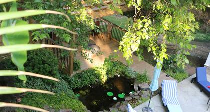 Luxury Retreat 20 Minutes from downtown- heated pool