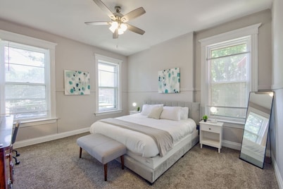 Spacious CWE 5BR Free Parking Near BJC Forest Park
