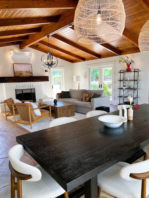 Elegant Sonoma Estate On 3 Private Acres In Prime Location - Sonoma, CA