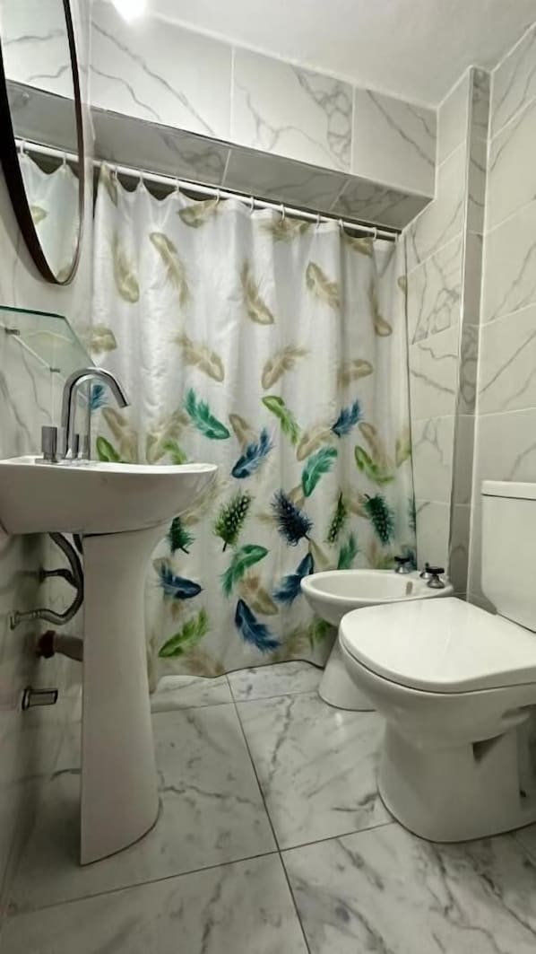 Bathroom - GRAN HOTEL BRISTOL (Córdoba)