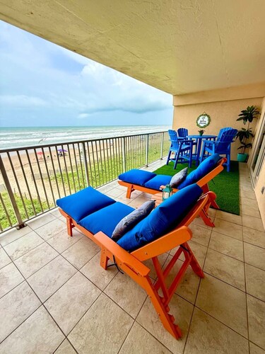 NEW! Ocean Oasis • 2BR Oceanfront SPI • Dogs