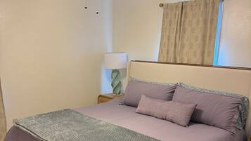 2 bedrooms, iron/ironing board, WiFi, bed sheets