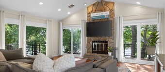 Modern Waterfront w/Views, Boat Slip, Deck + Kayak