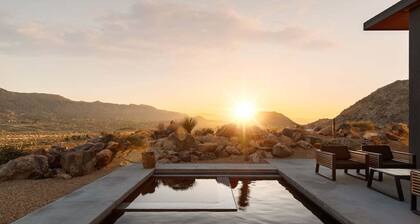 Skyfall - Luxury Villa w Pool - Minutes from Park