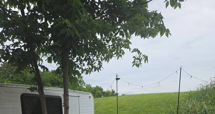 Serene recreational vehicle with AC in charming Springdale
