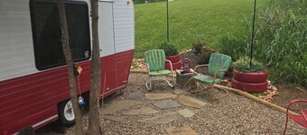 Serene recreational vehicle with AC in charming Springdale