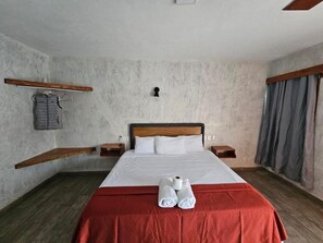 Iron/ironing board, free WiFi, bed sheets - HOTEL VILLA ACUARIO (Tapachula de Córdova y Ordóñez)