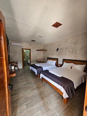 Iron/ironing board, free WiFi, bed sheets - HOTEL VILLA ACUARIO (Tapachula de Córdova y Ordóñez)