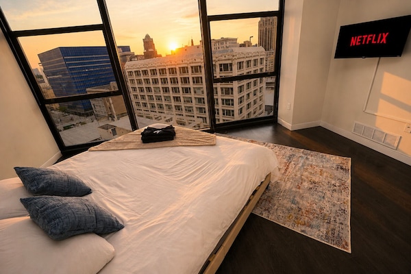 2 bedrooms, iron/ironing board, travel cot, free WiFi