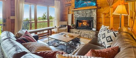 Smart TV, fireplace