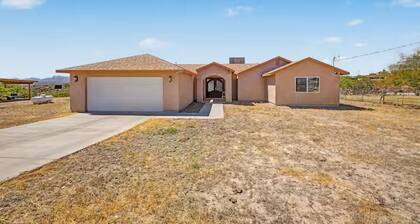Rio Rico hideaway with panoramic views