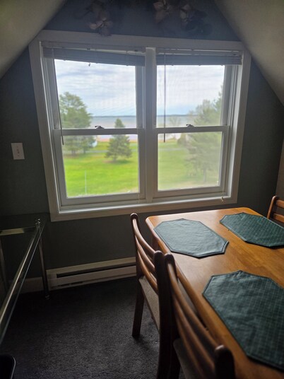 Cozy 1-bedroom studio in serene Bayfield with AC