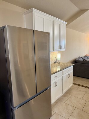 Interior - Relaxing Richmond Escape Spacious 4 Bedroom Home (Richmond)