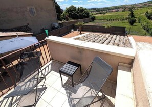 Terrace/patio - Le Camelia - CHENAS - Gîte (CHENAS)