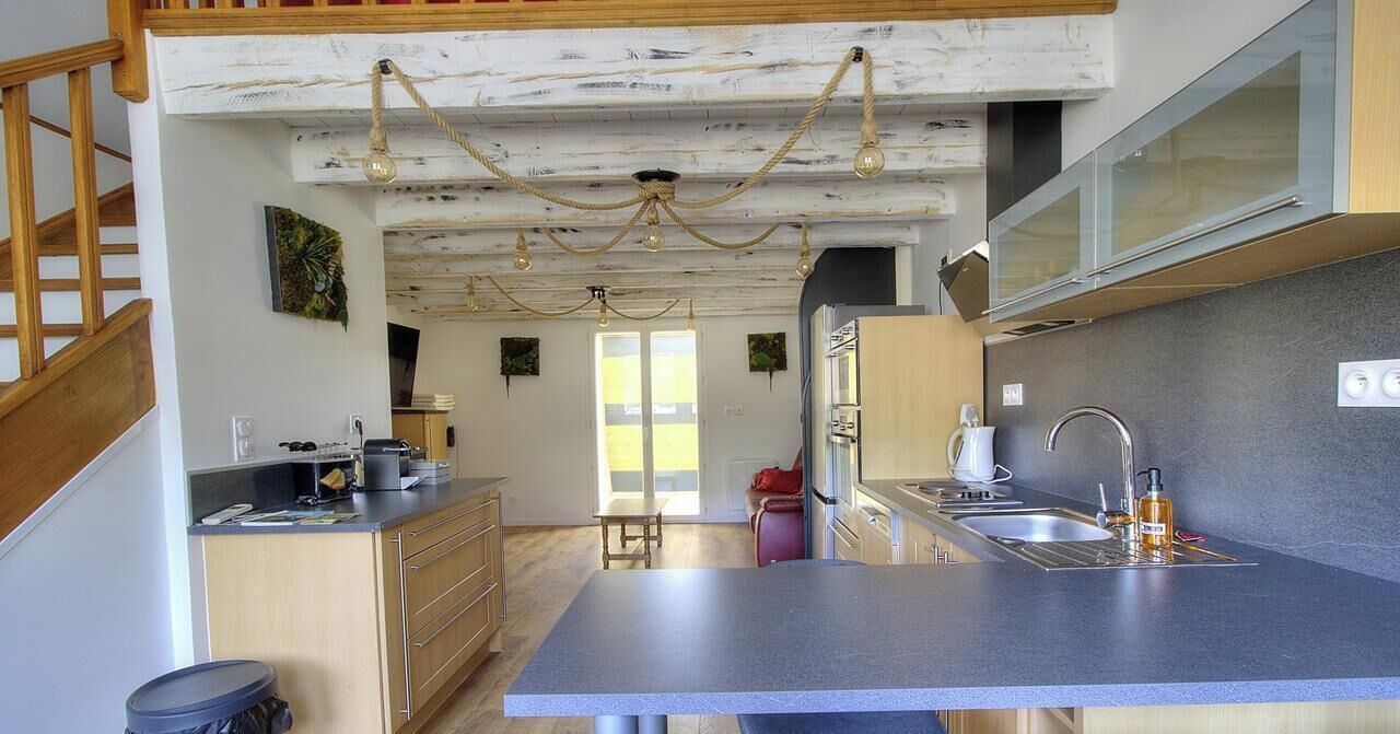 電子レンジ、オーブン、食器洗い機、コーヒー / ティーメーカー
