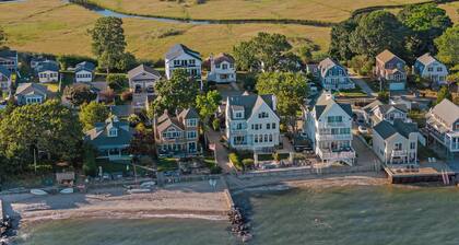 Newly Renovated Clinton Beach House