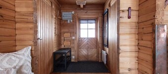Ski-in/out | Sauna | Pets OK | Terrace | Parking