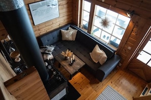 TV, fireplace - Ski-in/out | Sauna | Pets OK | Terrace | Parking (Lofsdalen)