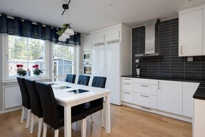 Dining - Sauna cabin | Pets allowed | Engine heater (Lofsdalen)