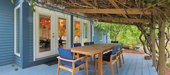 Luxury Cape Cod Ranch Near Monument Beach with AC & Outdoor Shower