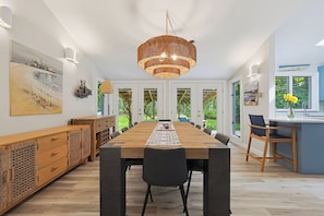 Dining - Luxury Cape Cod Ranch Near Monument Beach with AC & Outdoor Shower (Bourne)