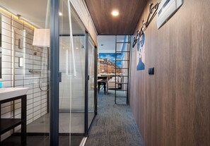 Bathroom - Warsaw Art Studio V with Mezzanine (Warszawa)