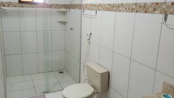 Family Room | Bathroom