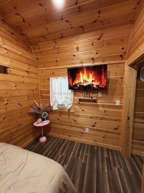 House - Rosey Rodeo Cabin in Indianapolis (Indianapolis)