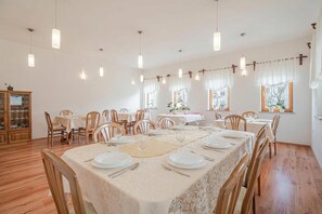 Dining - Tourist Farm Logar - Room H4, Grahovo, Slovenia (Grahovo)