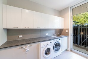 Interior - Luxury Coastal Retreat in Sandspit with Sea Views (Sandspit)