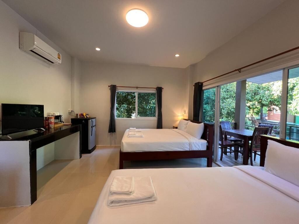 Standard Villa, Lanai, Garden View | Blackout curtains, free WiFi